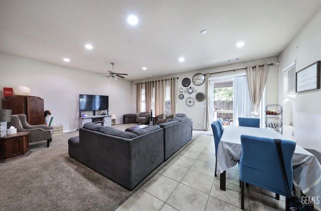 12914 Morning Song Street, Bakersfield, CA 93314