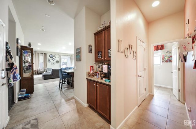 12914 Morning Song Street, Bakersfield, CA 93314