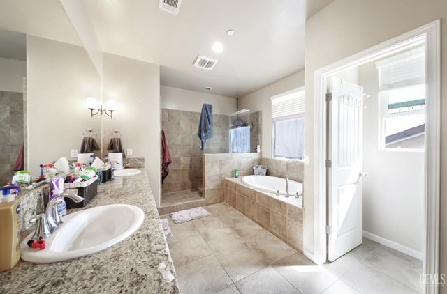 12914 Morning Song Street, Bakersfield, CA 93314