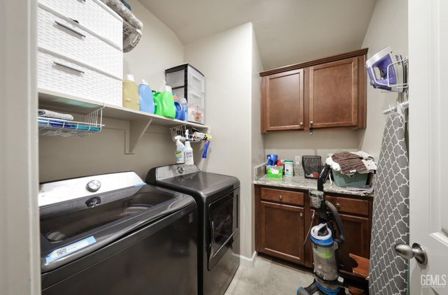 12914 Morning Song Street, Bakersfield, CA 93314