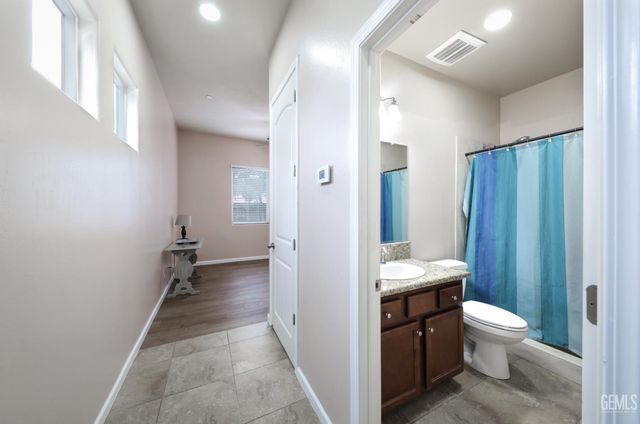 12914 Morning Song Street, Bakersfield, CA 93314