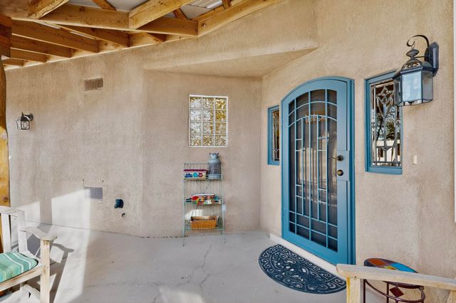 4530 San Isidro Street NW, Albuquerque, NM 87107