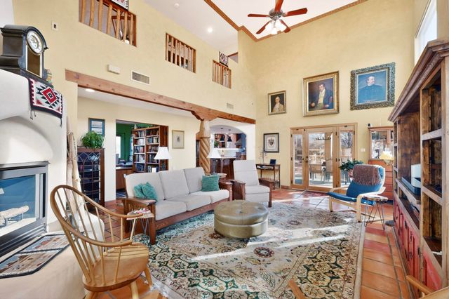 4530 San Isidro Street NW, Albuquerque, NM 87107