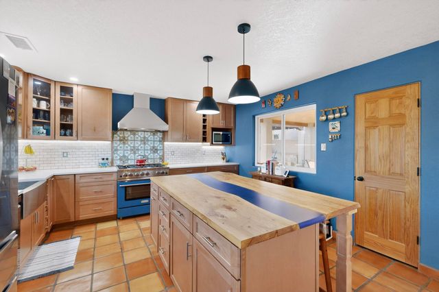 4530 San Isidro Street NW, Albuquerque, NM 87107