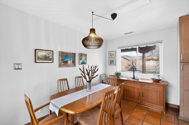 4530 San Isidro Street NW, Albuquerque, NM 87107