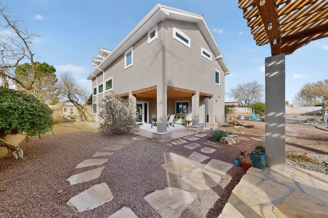 4530 San Isidro Street NW, Albuquerque, NM 87107