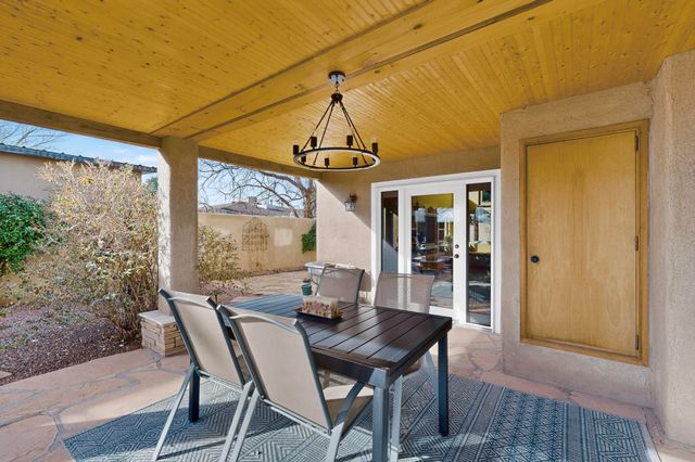 4530 San Isidro Street NW, Albuquerque, NM 87107