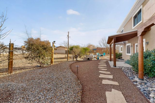 4530 San Isidro Street NW, Albuquerque, NM 87107