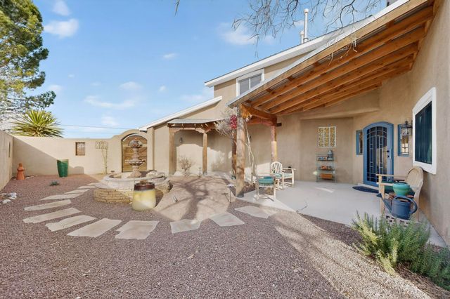 4530 San Isidro Street NW, Albuquerque, NM 87107