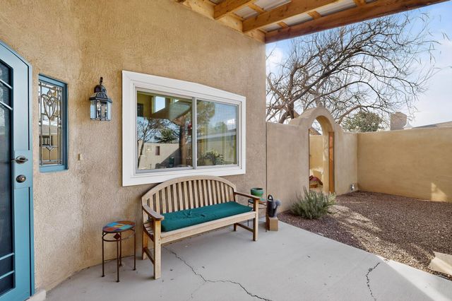 4530 San Isidro Street NW, Albuquerque, NM 87107