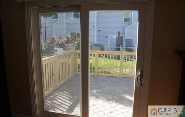 13 Heritage Square, Sayreville, NJ 08872