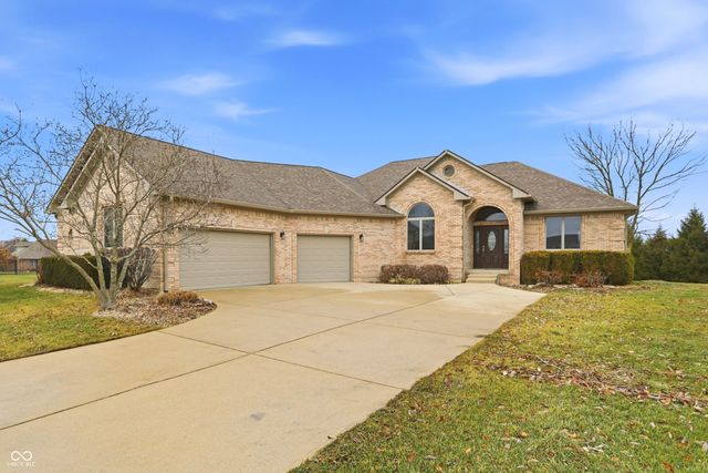 6230 Sampson Court, Indianapolis, IN 46237