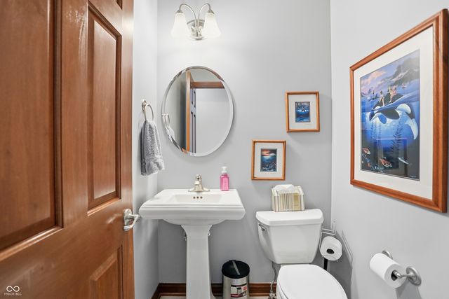 6230 Sampson Court, Indianapolis, IN 46237