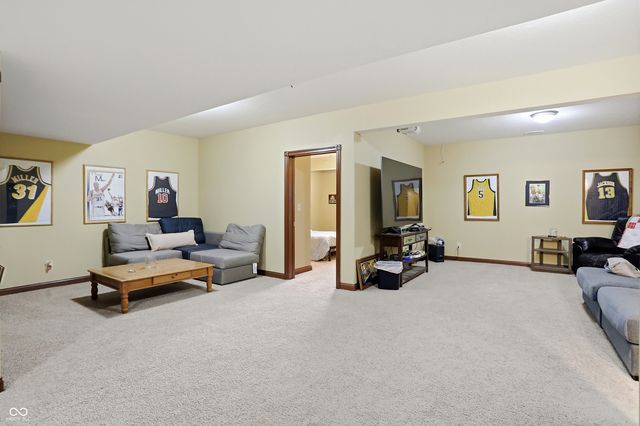 6230 Sampson Court, Indianapolis, IN 46237