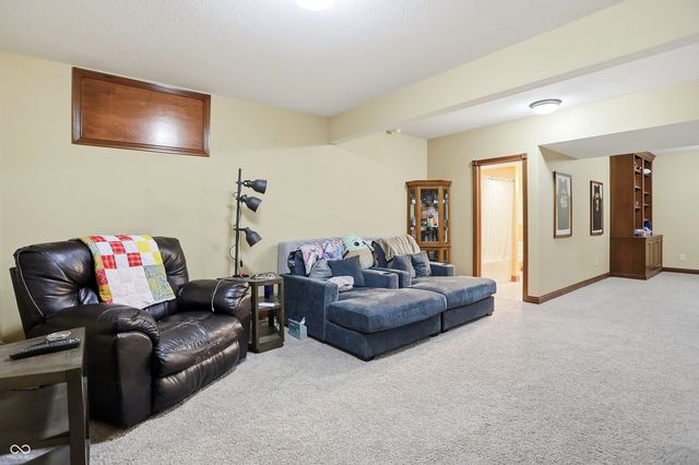 6230 Sampson Court, Indianapolis, IN 46237