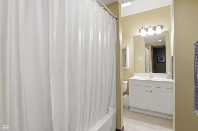 6230 Sampson Court, Indianapolis, IN 46237