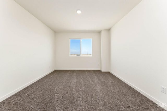 7920 Grapefruit Drive, Bakersfield, CA 93313