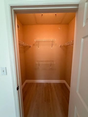 6386 EMERALD DUNES Drive 308, West Palm Beach, FL 33411