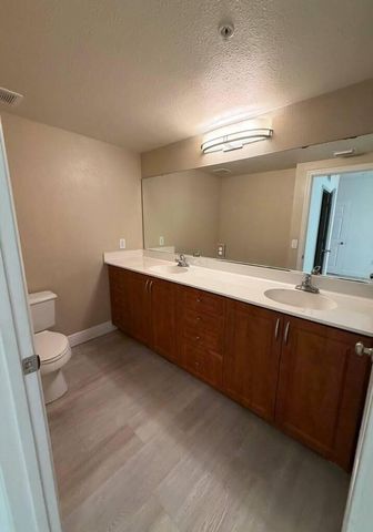 6386 EMERALD DUNES Drive 308, West Palm Beach, FL 33411