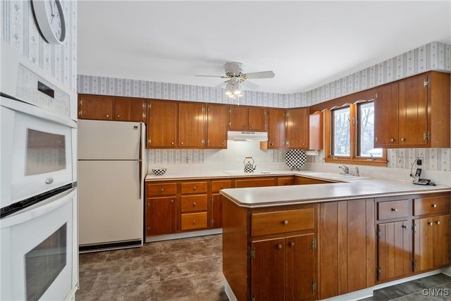 304 Colony Park Drive, Salina, NY 13088