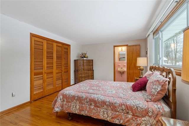 304 Colony Park Drive, Salina, NY 13088