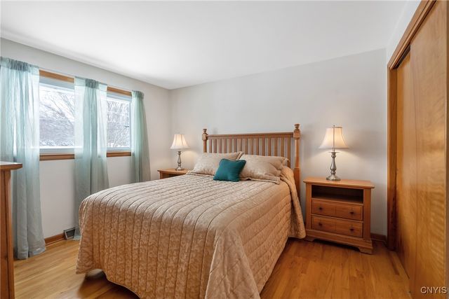 304 Colony Park Drive, Salina, NY 13088