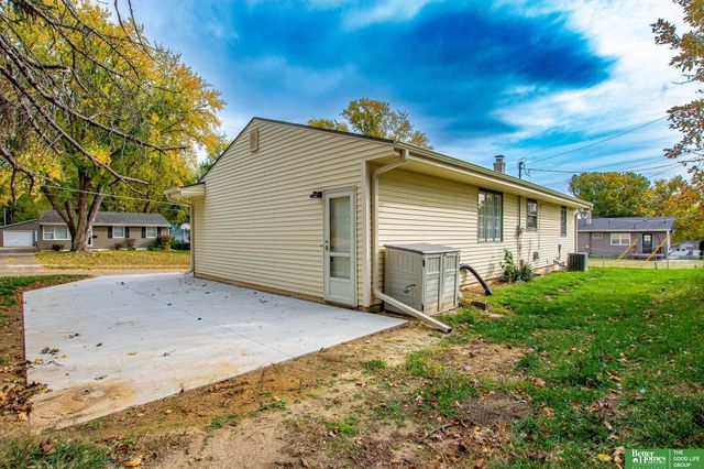 3604 S 78th Street, Omaha, NE 68124