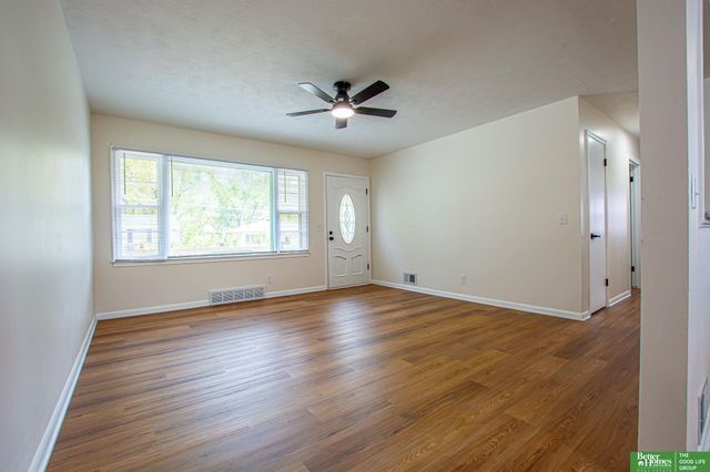 3604 S 78th Street, Omaha, NE 68124