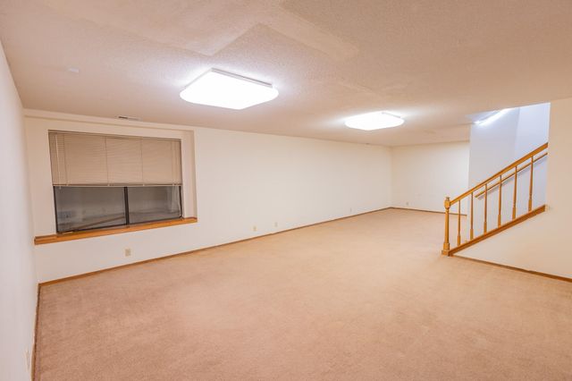 9305 E Clark St, Wichita, KS 67207