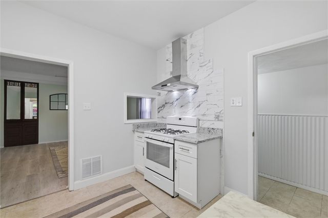 342 W 13th Ave, Homestead, PA 15120