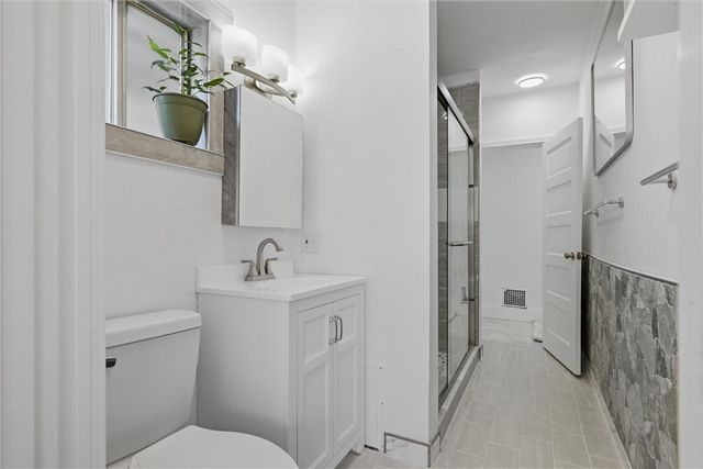 342 W 13th Ave, Homestead, PA 15120