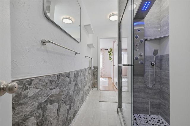 342 W 13th Ave, Homestead, PA 15120
