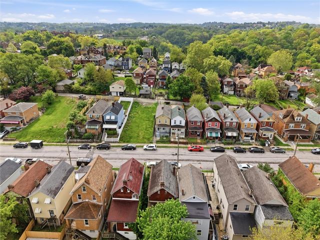 342 W 13th Ave, Homestead, PA 15120