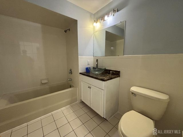 116 Chariot Court 116, Piscataway, NJ 08854