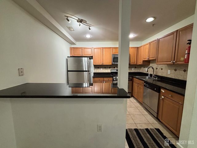 116 Chariot Court 116, Piscataway, NJ 08854