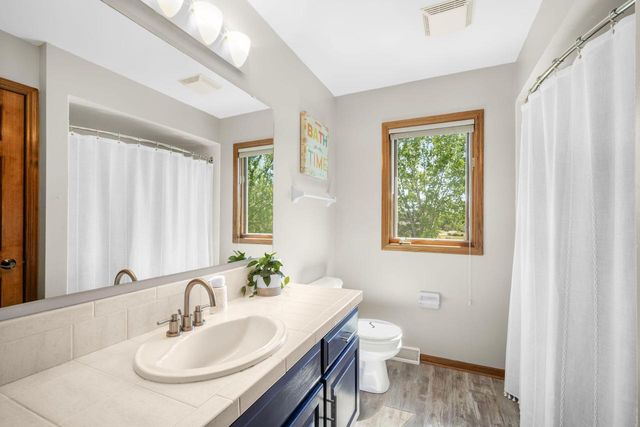 W265N2184 Sawgrass LANE, Pewaukee, WI 53072