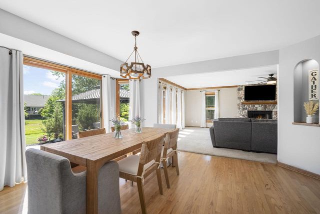 W265N2184 Sawgrass LANE, Pewaukee, WI 53072