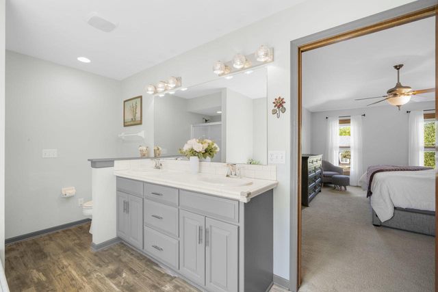 W265N2184 Sawgrass LANE, Pewaukee, WI 53072