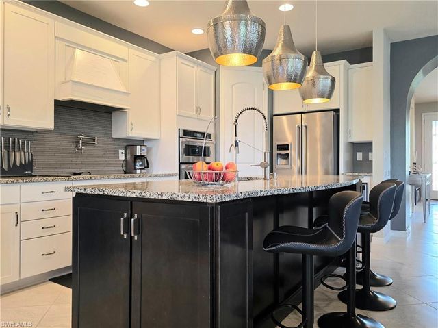 10805 Dennington RD, Fort Myers, FL 33913