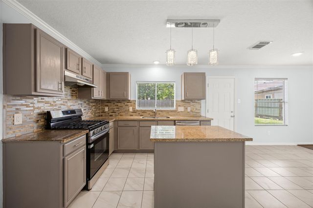 1146 Pennygent Lane, Channelview, TX 77530
