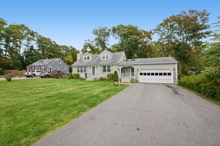 420 Crandall Road, Tiverton, RI 02878