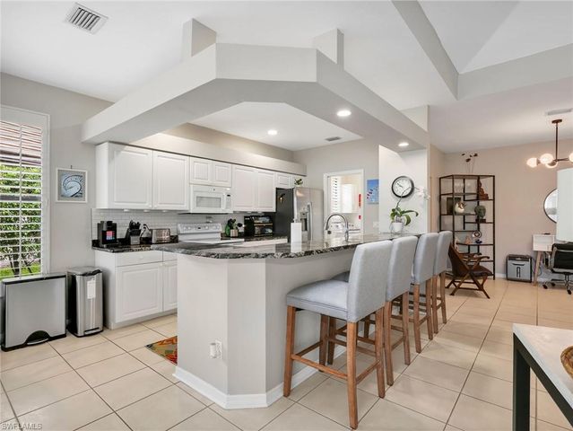 11163 Longshore WAY E, Naples, FL 34119