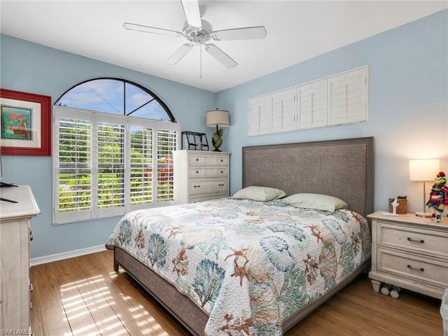 11163 Longshore WAY E, Naples, FL 34119