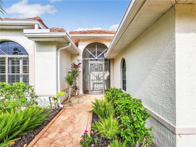 11163 Longshore WAY E, Naples, FL 34119