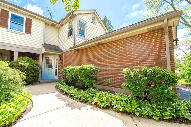 514 E Windgate Court 2D5, Arlington Heights, IL 60005
