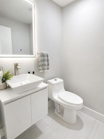 4103 Carriage Drive H4, Pompano Beach, FL 33069