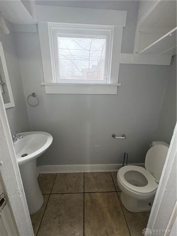 122 Heaton Avenue, Dayton, OH 45410