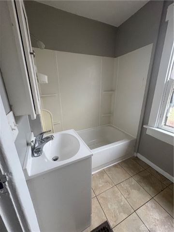122 Heaton Avenue, Dayton, OH 45410