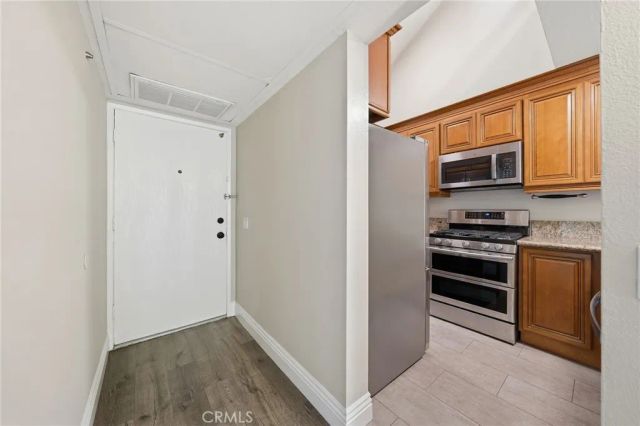 127 Lemon, Irvine, CA 92618