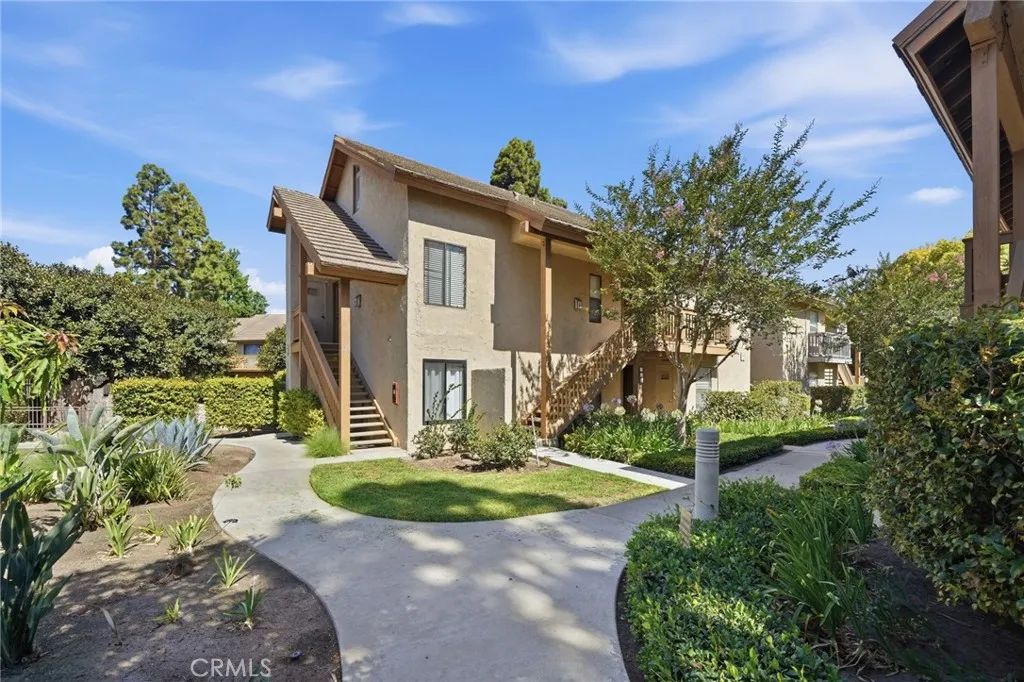 127 Lemon, Irvine, CA 92618